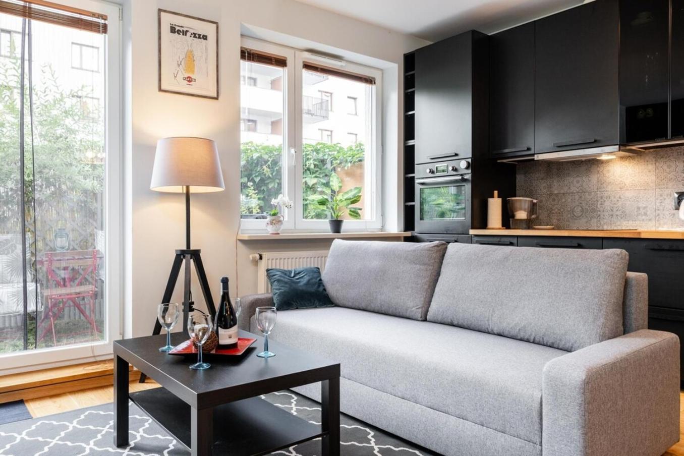 Modern 70M Apartment With Private Garden Metro وارسو المظهر الخارجي الصورة