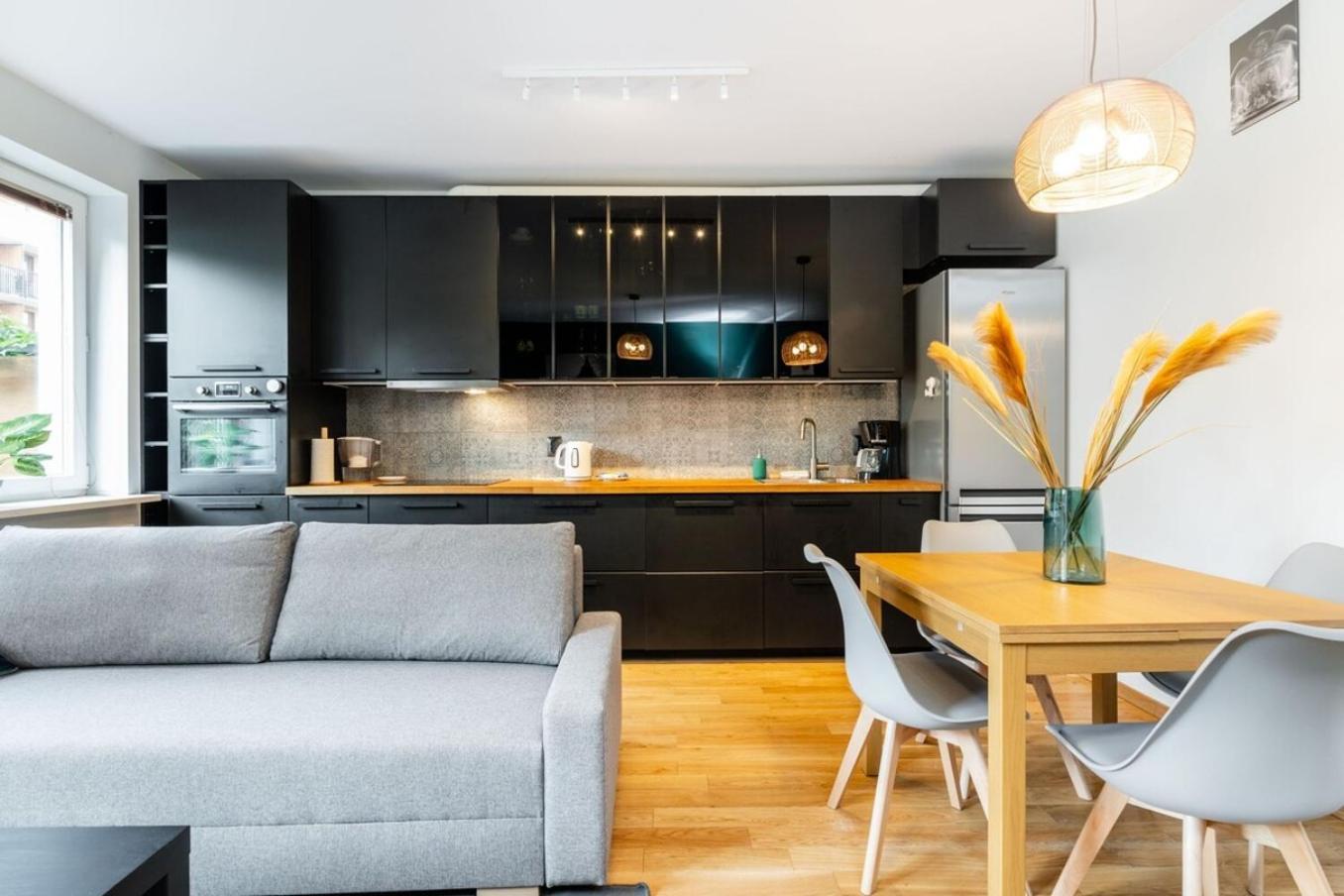 Modern 70M Apartment With Private Garden Metro وارسو المظهر الخارجي الصورة